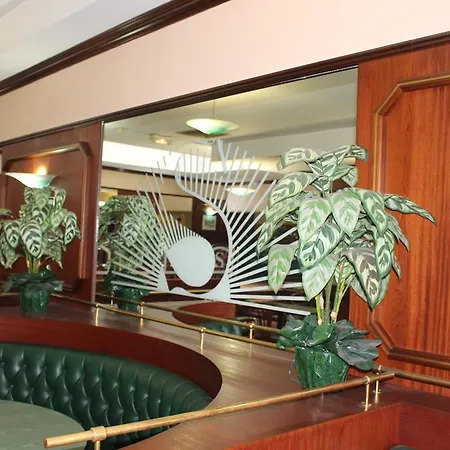 ホテル Eurohotel Paris Nord サン＝ドニ